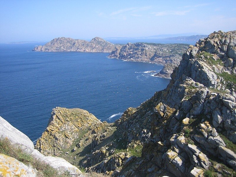 Acantilados de las Islas Cíes sobre el Atlántico
